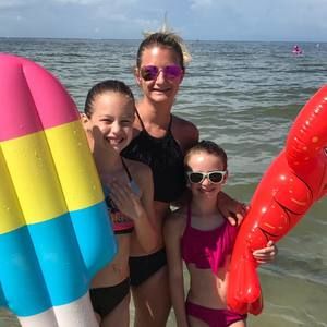 Meet your Posher, Holly